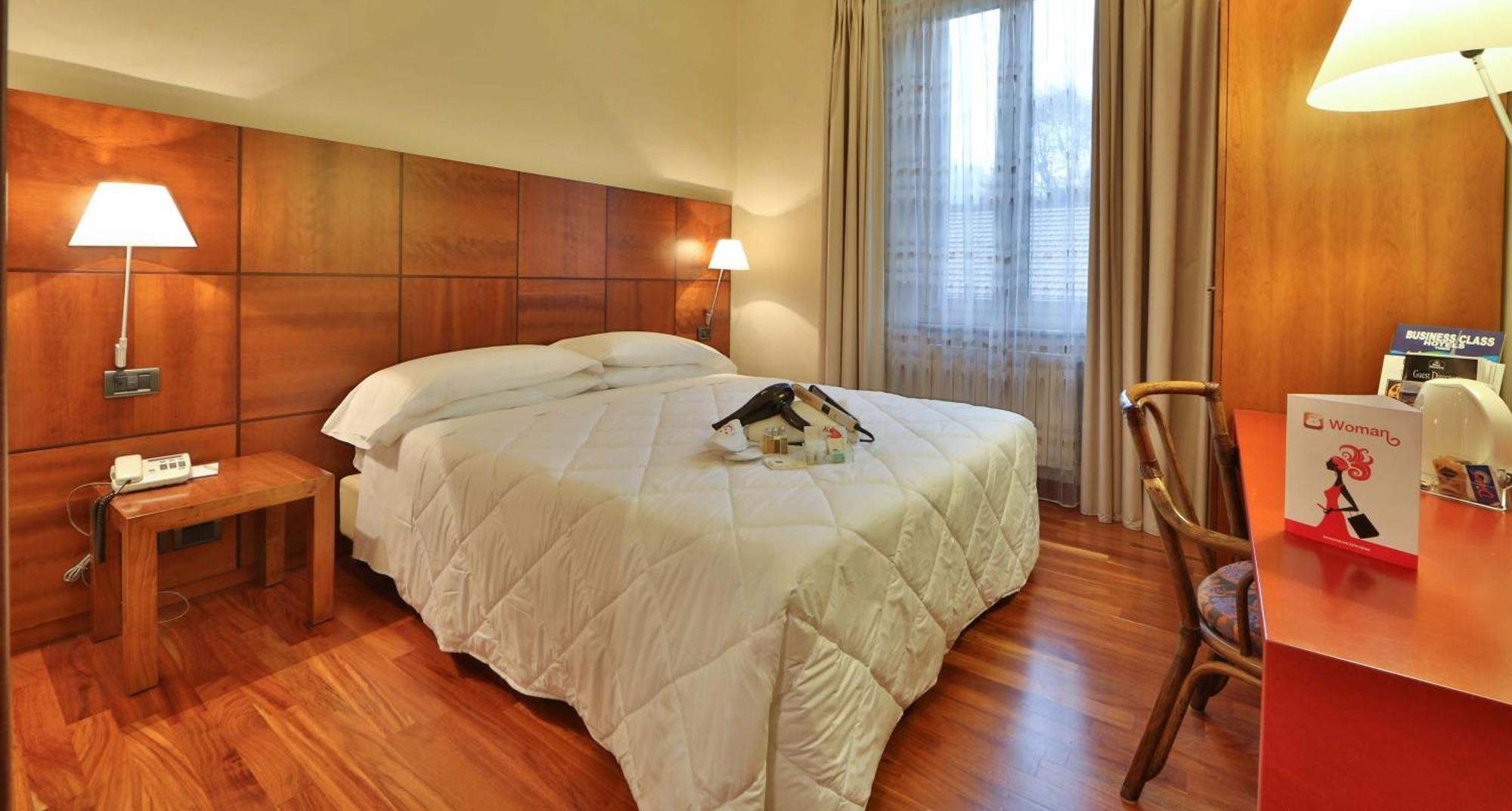 Standard Queen Room,1706584879:JPEG
